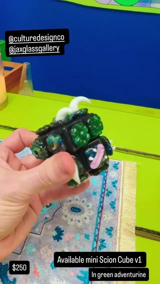 Small image 4