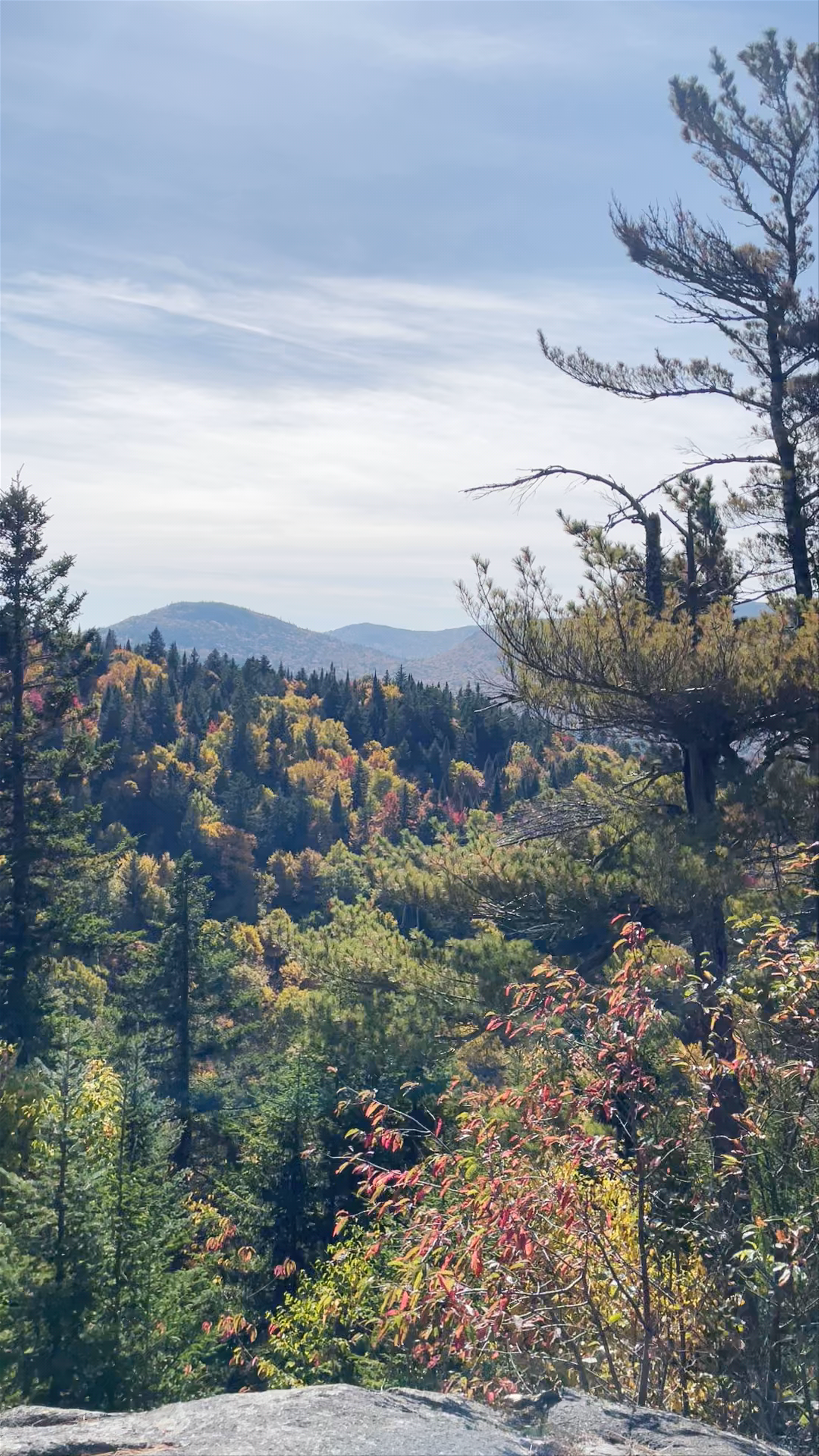 Le Centenaire Hike: Fall Serenity in Lac-Supérieur, Québec