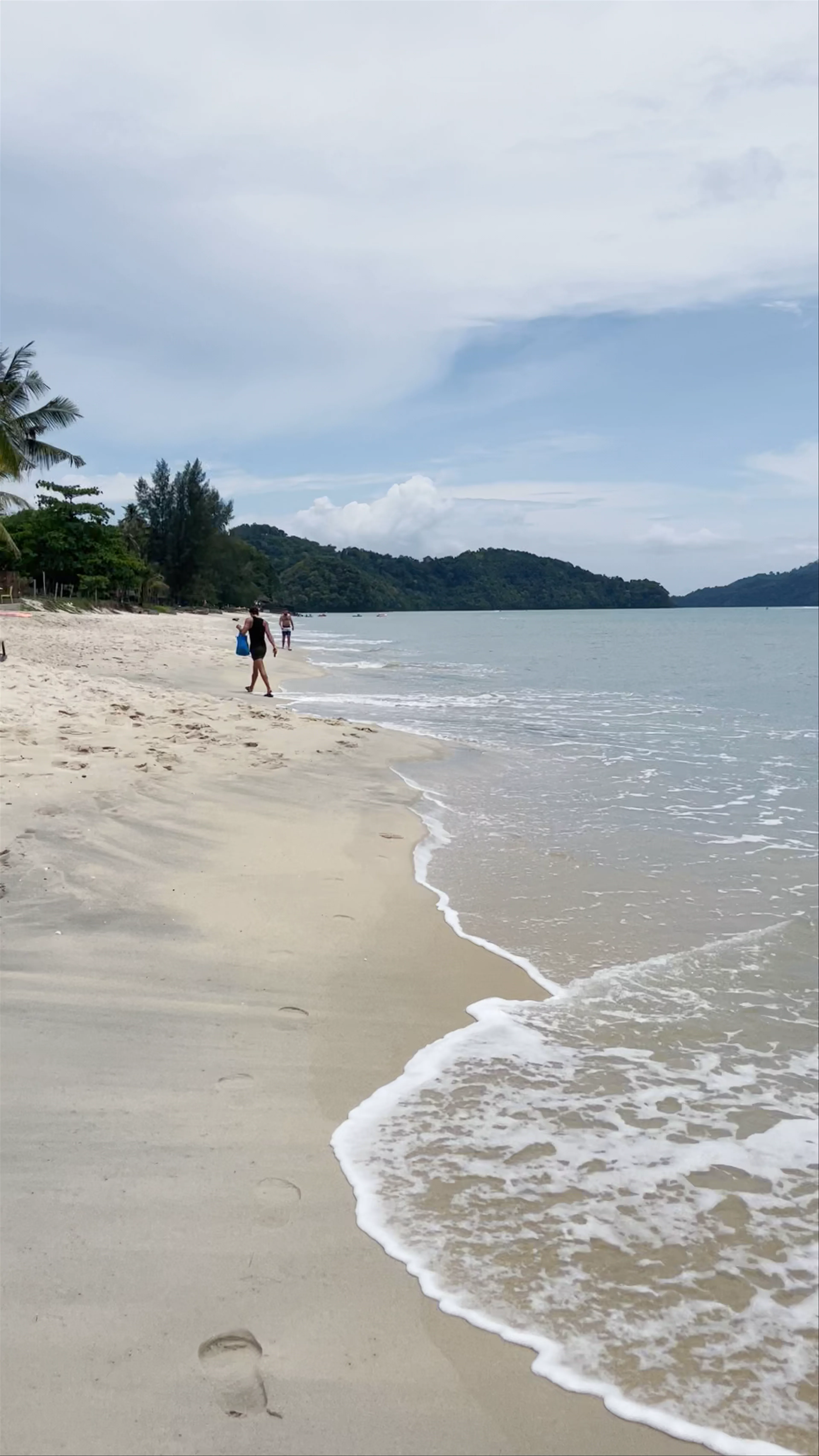 Jalan Pantai Pantang Beach