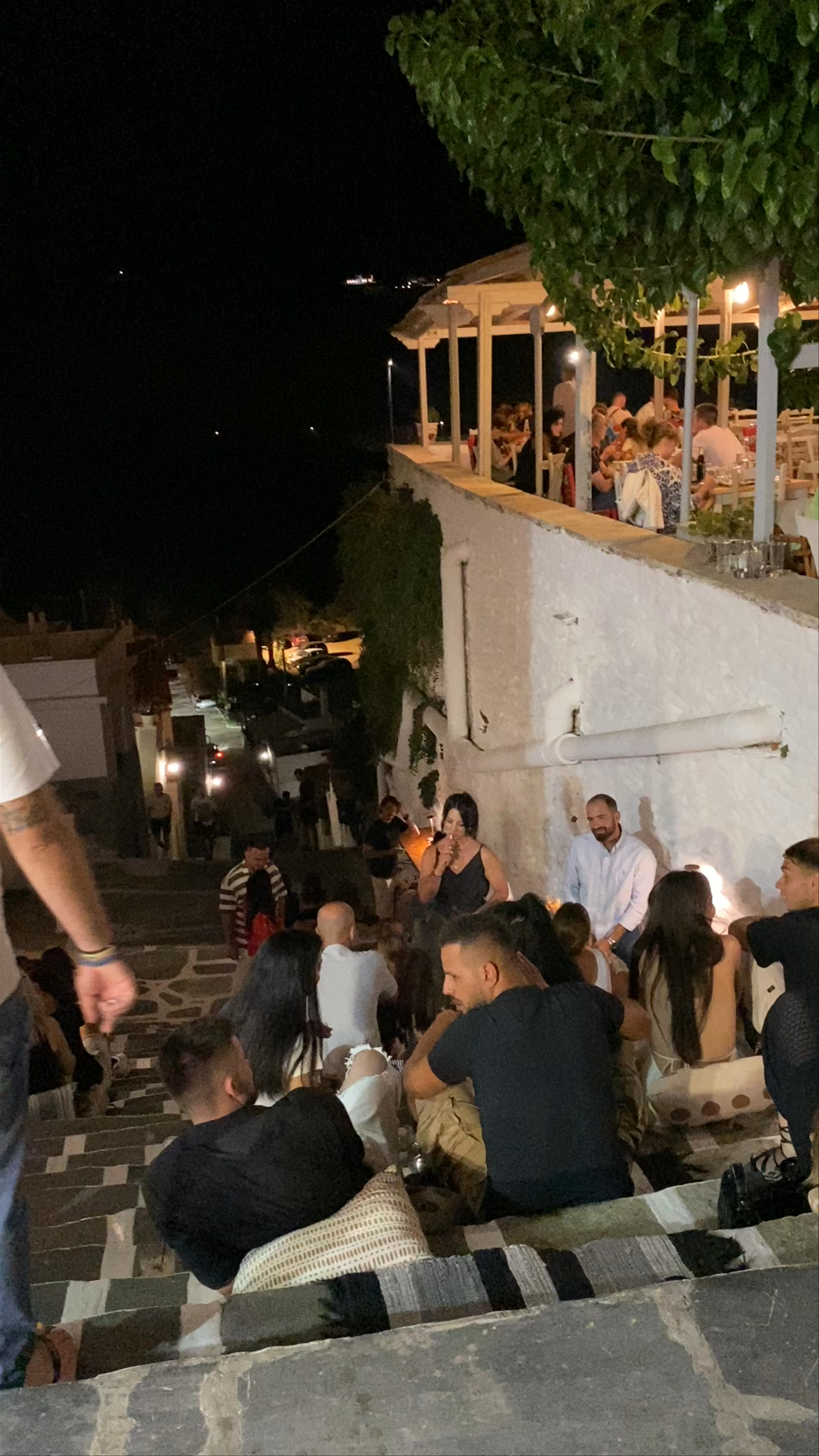 Λήθη All Day Bar: Nightlife and Social Vibes in Andros, Greece