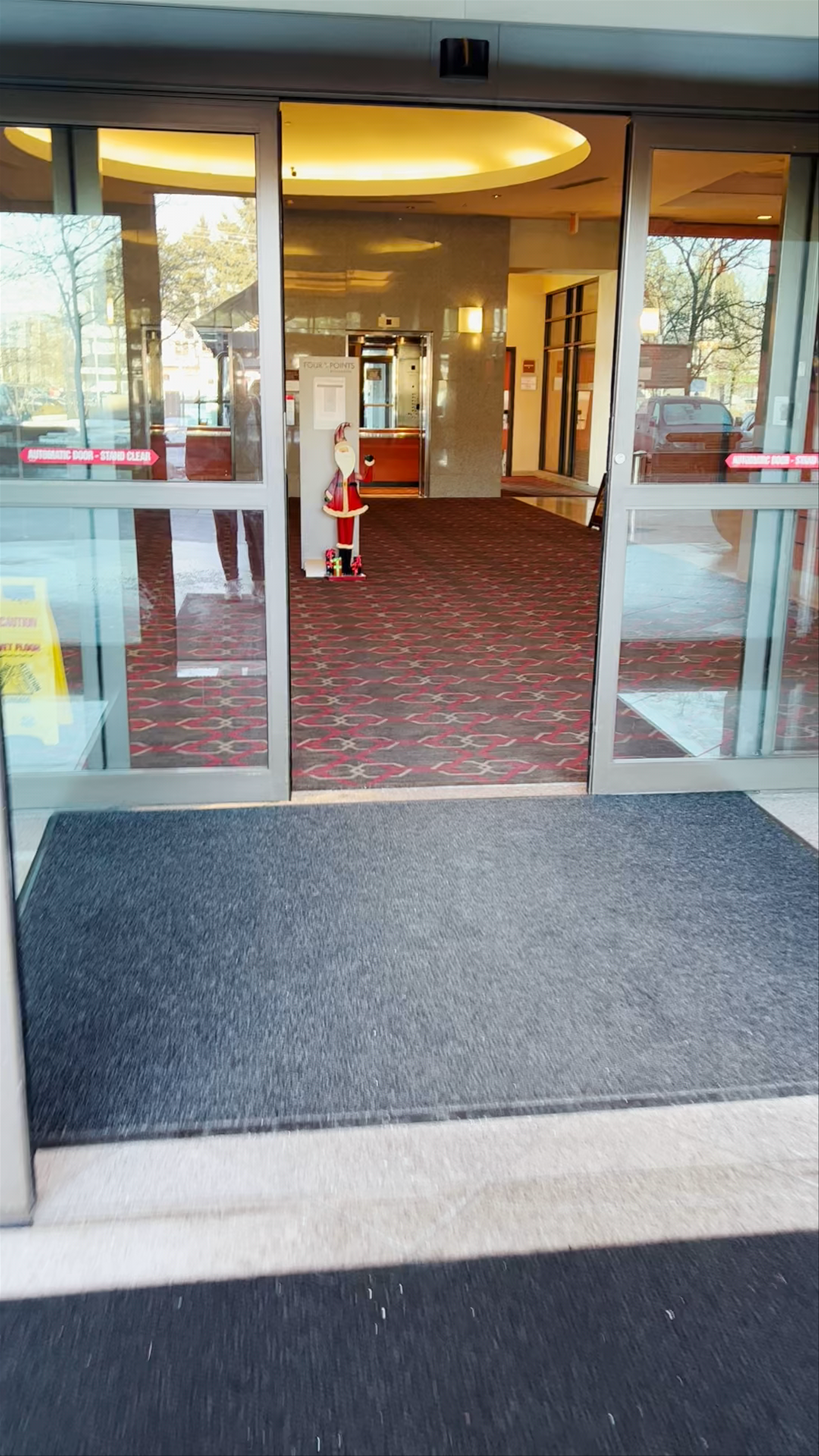 Four Points by Sheraton Vancouver Airport