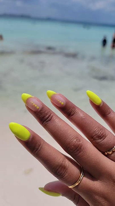 Dazy Daisy Nails & Spa - My new fav nail salon! They do such a good job and never fail to meet my expectations design wise! Can't beat the quality and price - Nail Salons Near Me - Orange, California