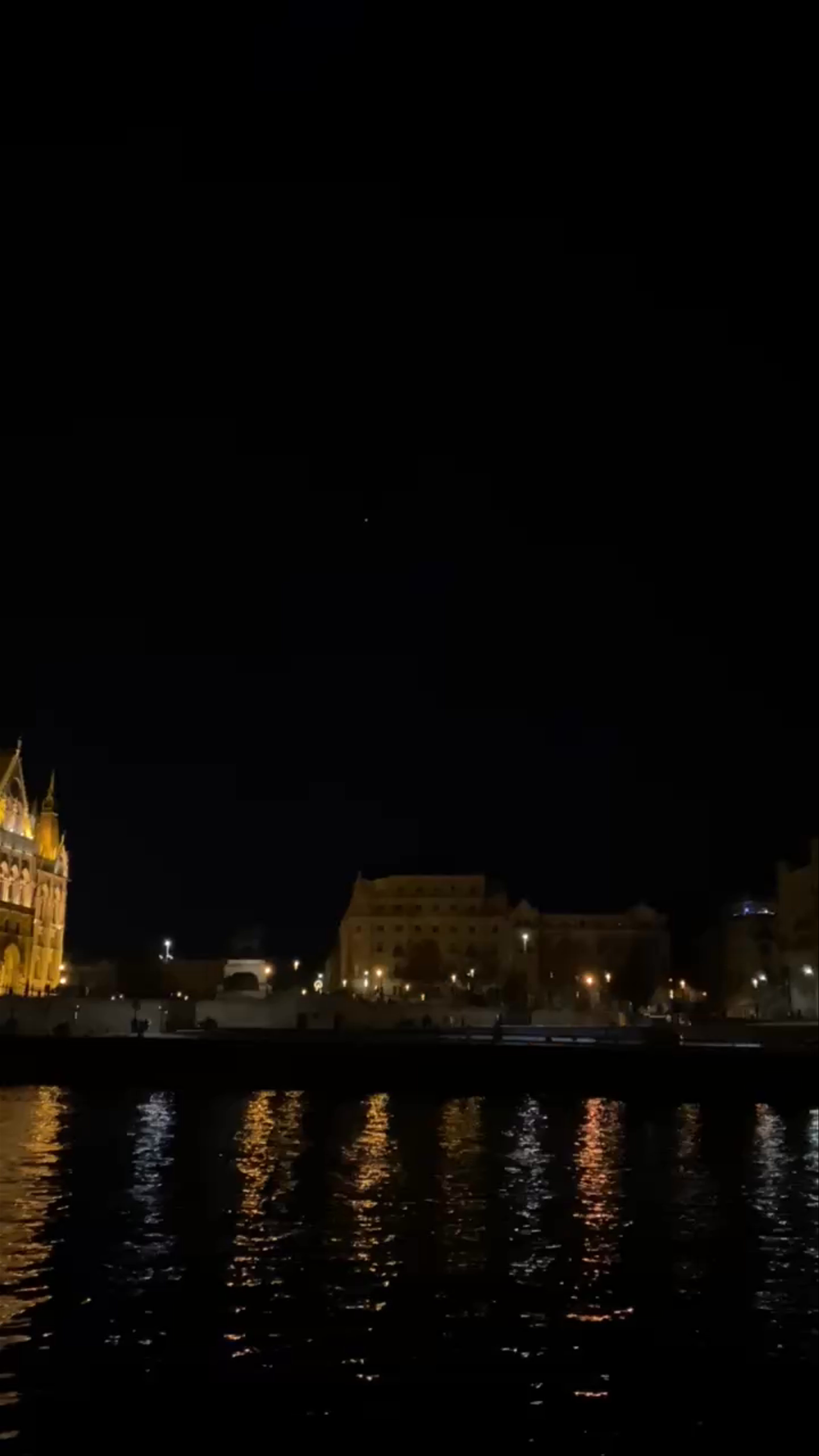 Legenda City Cruises