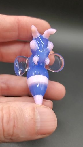 Preview pic of Blue/bubblegum hornet