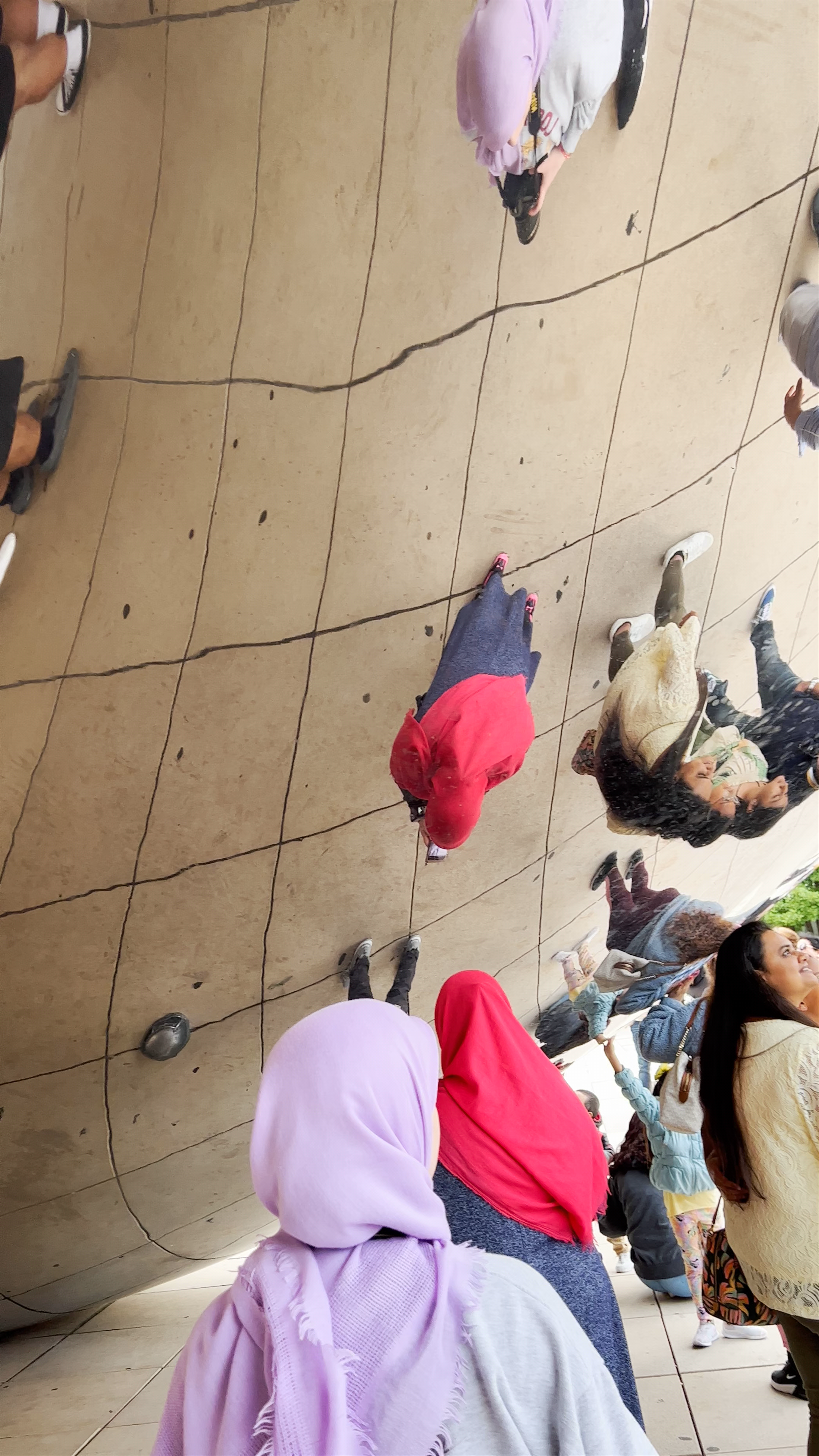 Exploring Cloud Gate: Chicago's Iconic 'Bean' Experience