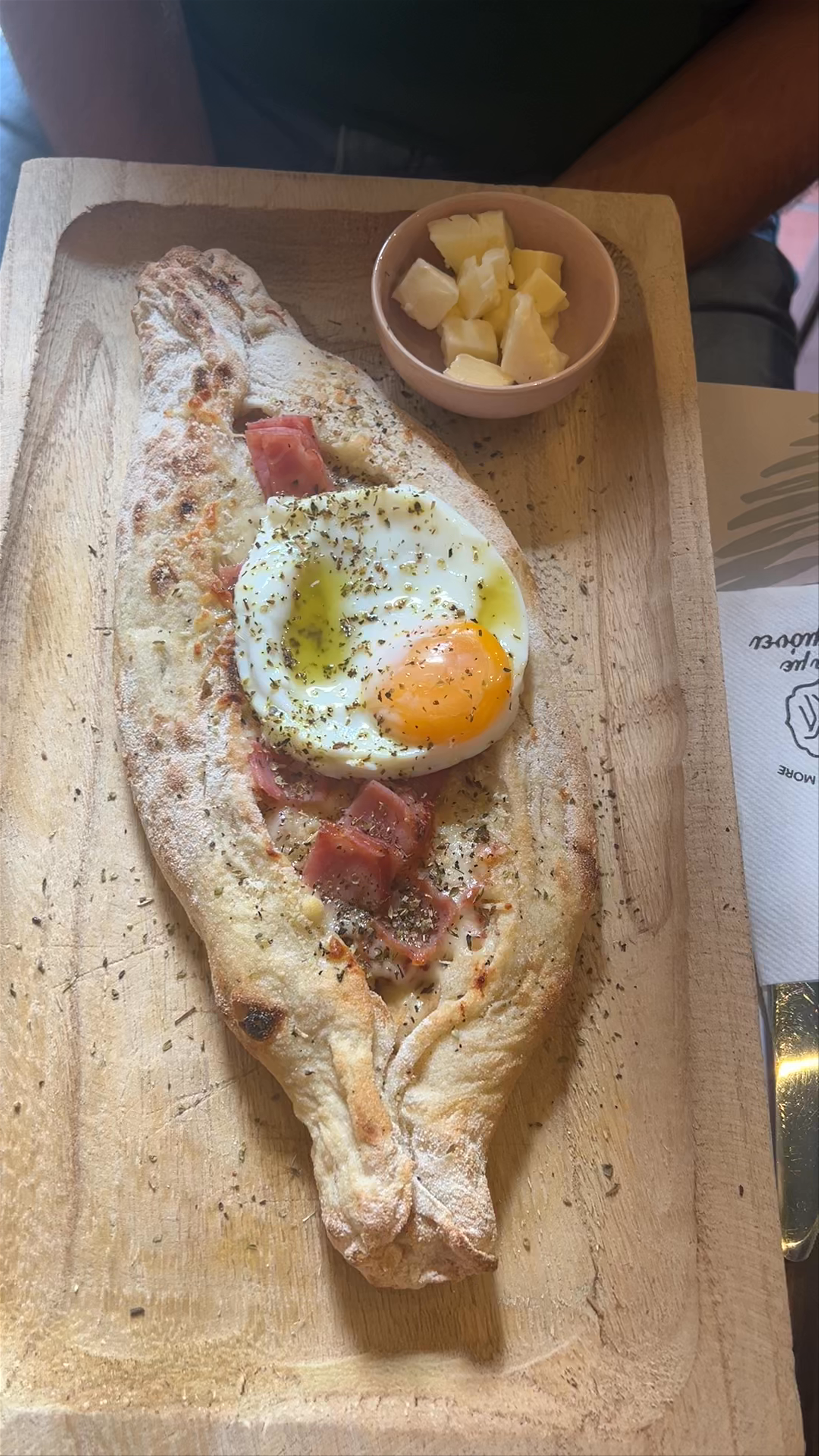 Μη Με λησμόνει Art Café: Charming Culinary Moments in Thessaloniki
