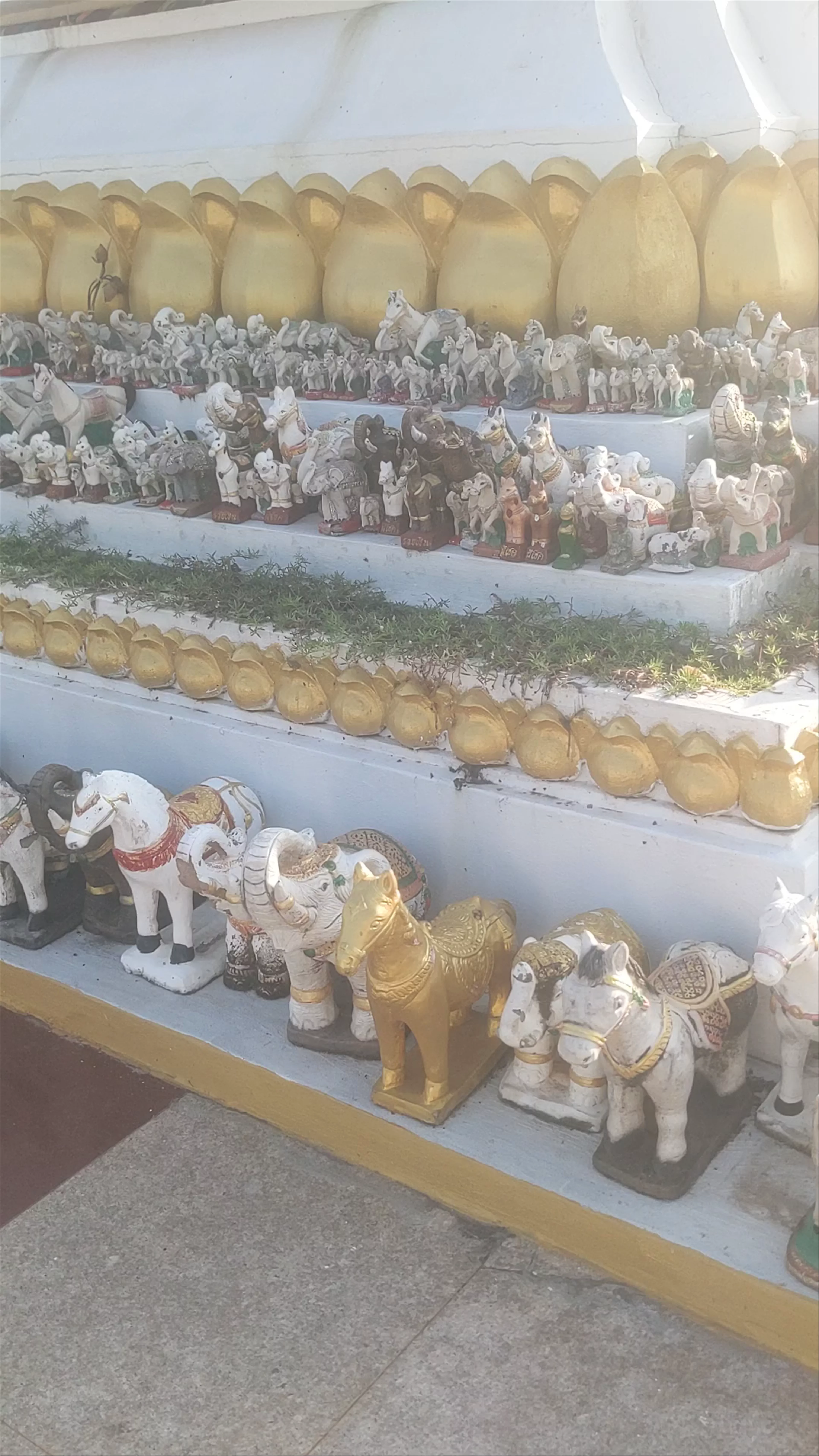 King Anouvong Statue