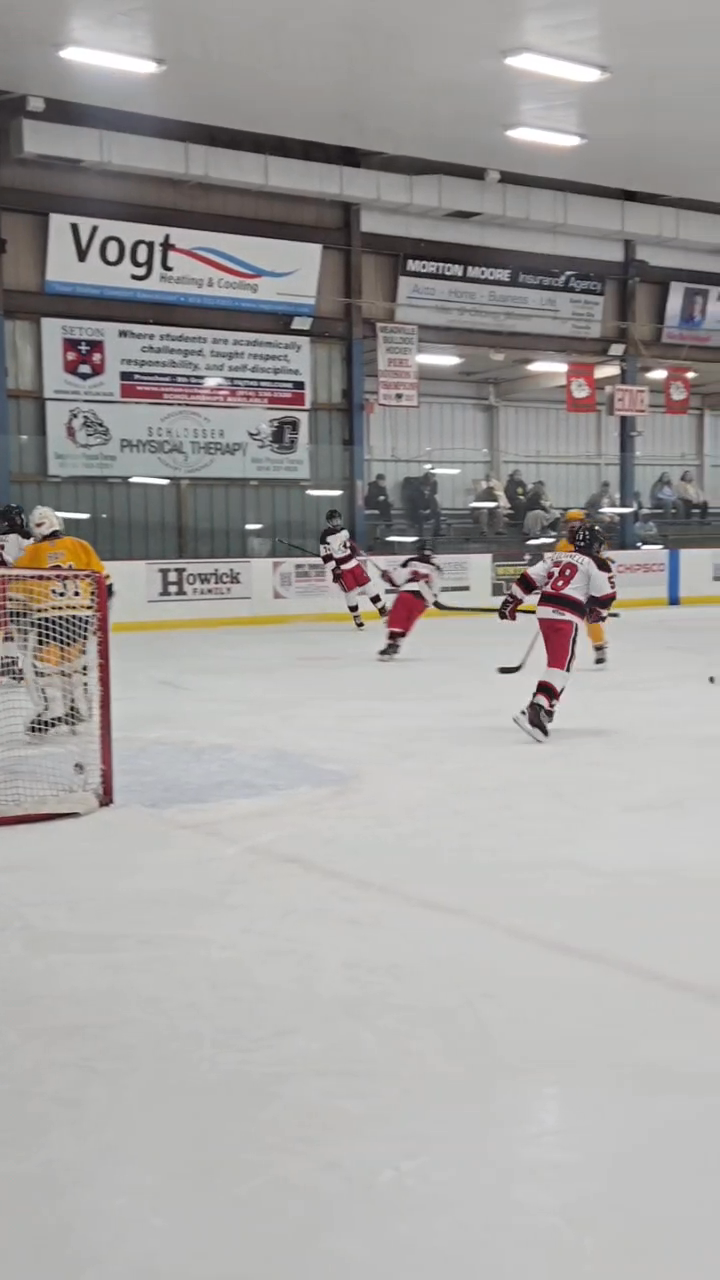 Vincent Hurta's Stunning Low Blocker Goal | Crawford County Flames 14U A