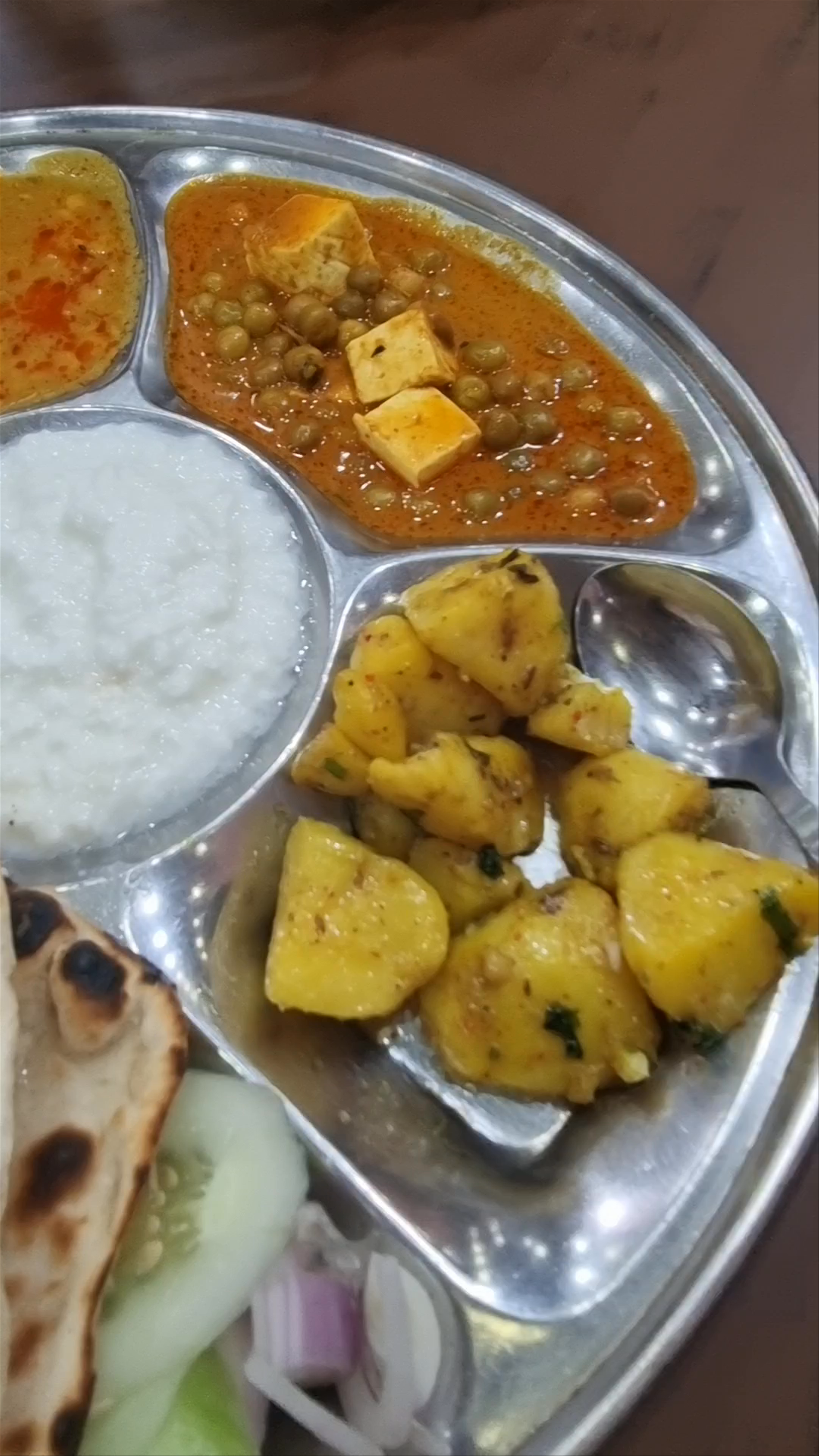 Authentic North Indian Thali Experience at Bhandari Restaurant, Rishikesh