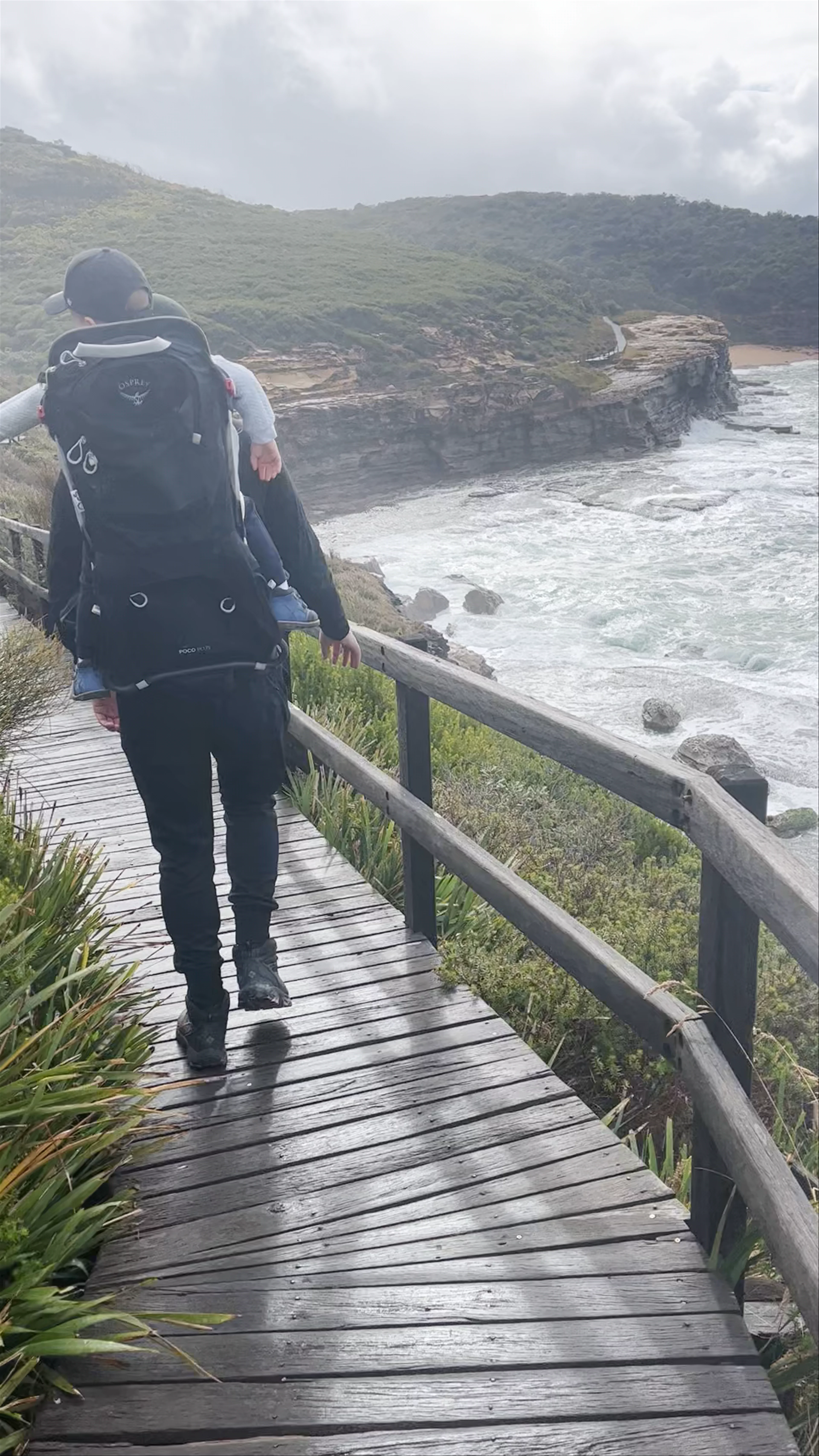 Bouddi Coastal Walk, Putty Beach Road