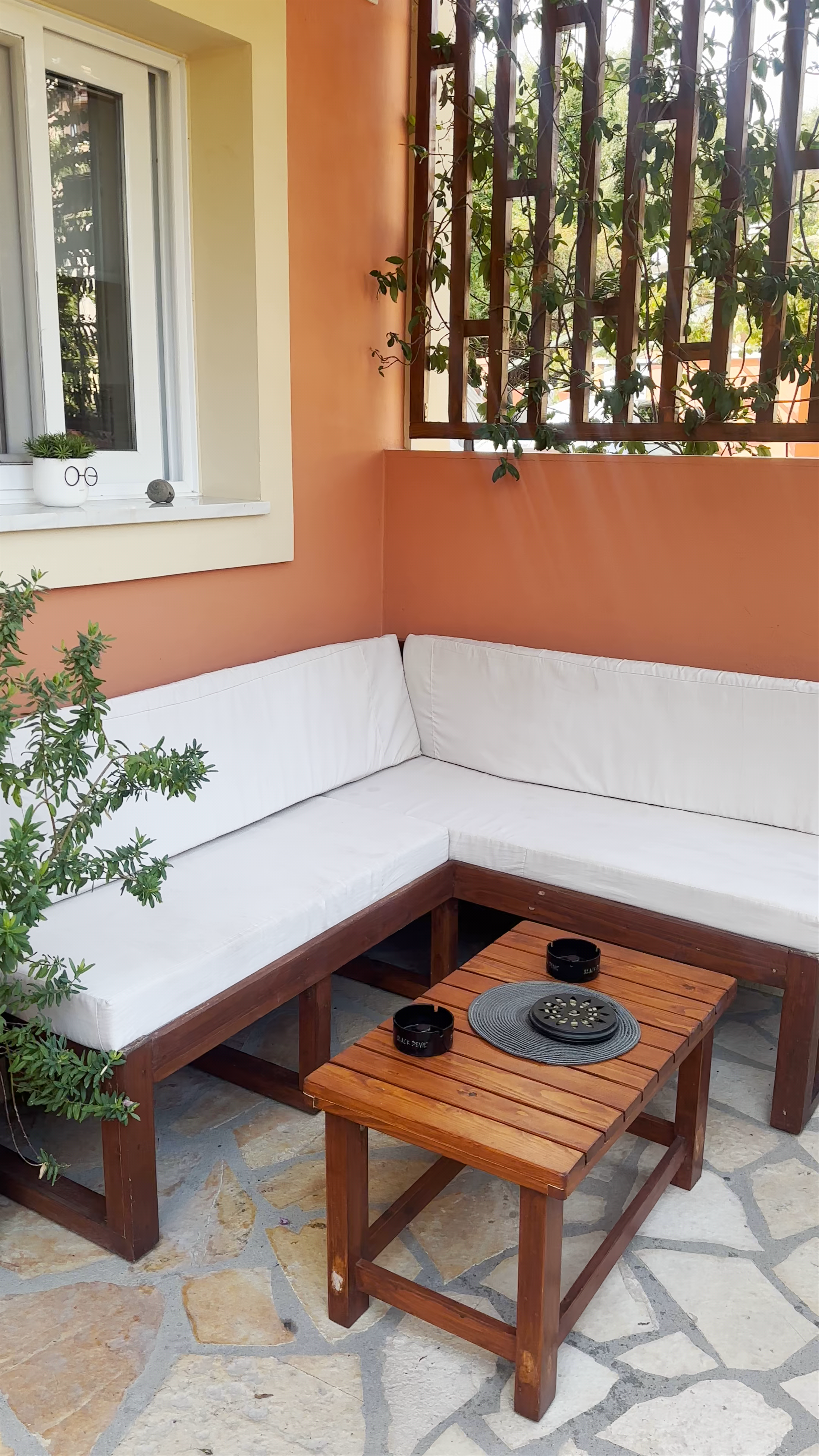Kosmas Family House
