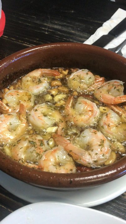 La Vasca Deli - Camarones al ajillo. Ummm - Delis Near Me - Miami, Florida