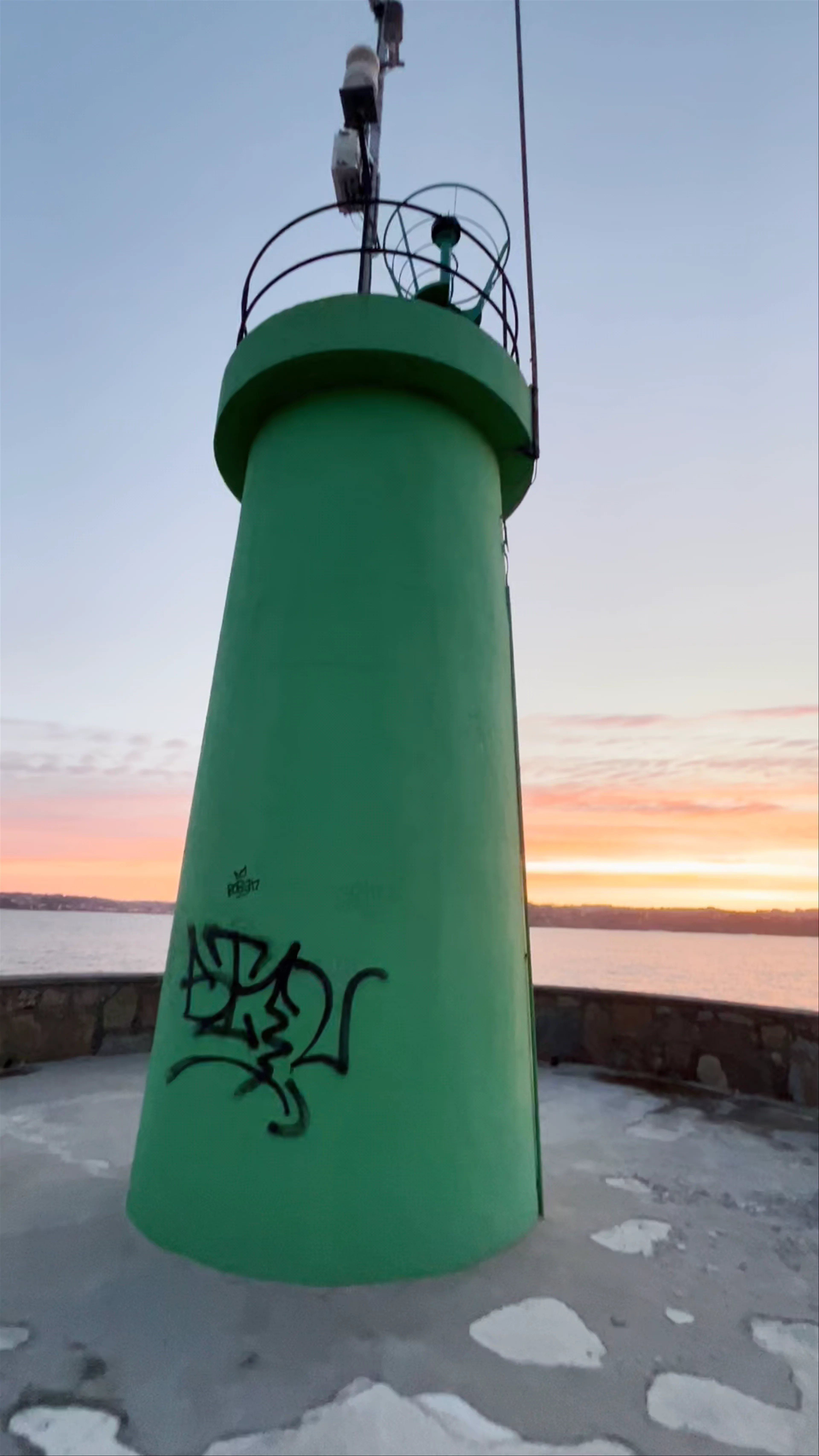 Faro do dique da Coruña, Dique de Abrigo Pedro Barrié de la Maza, A Coruña, Spain