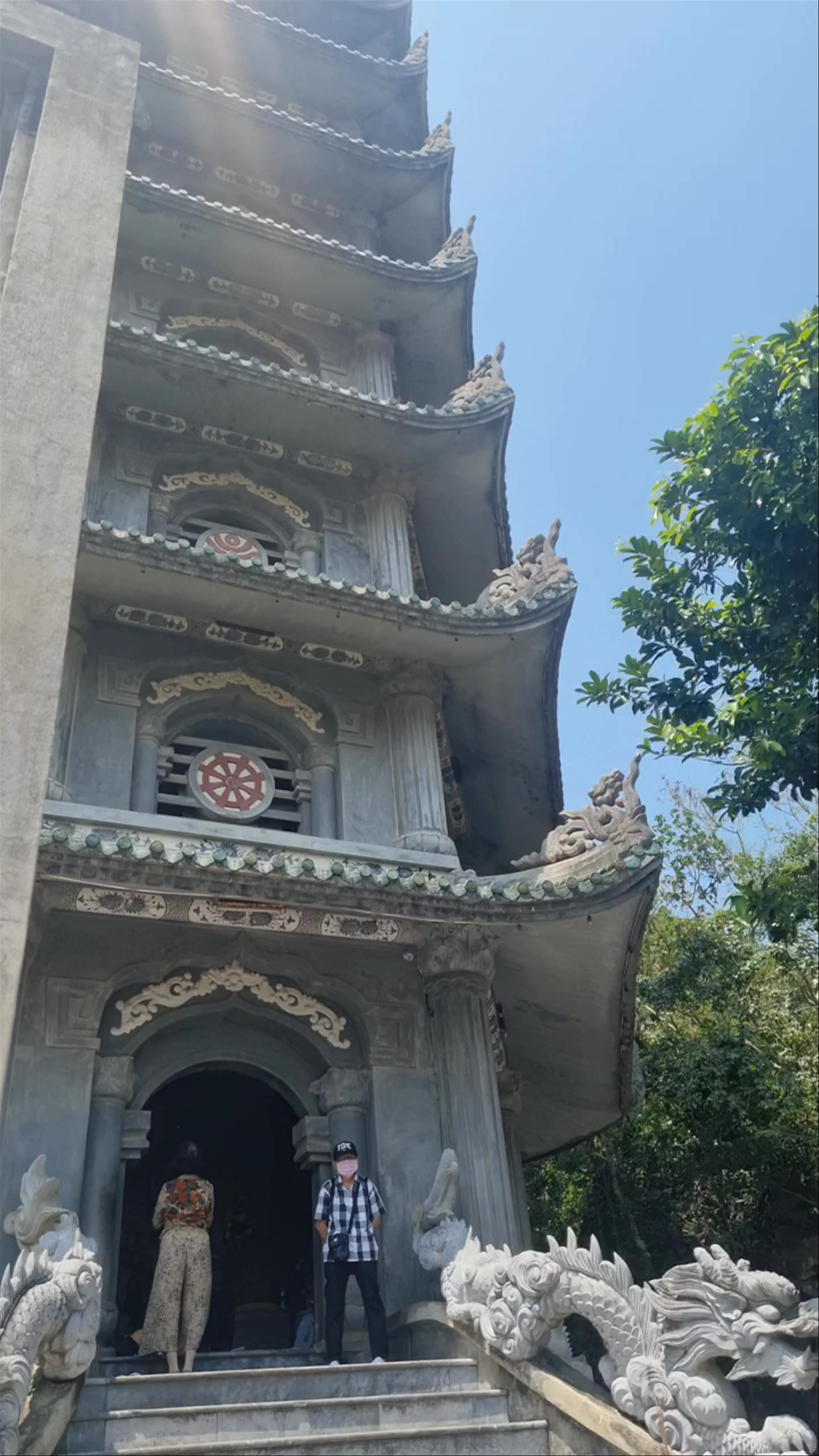 Linh Ung Pagoda, Tháp Xá Lợi