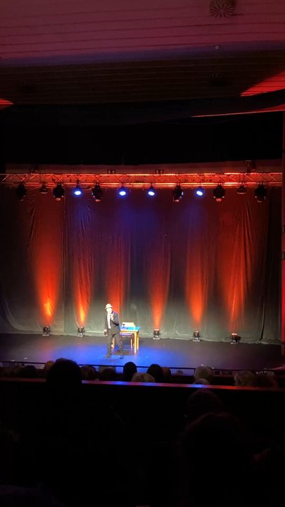 Savoy Theater - Kurzer Ausschnitt. - Performing Arts Near Me - Dusseldorf, NW