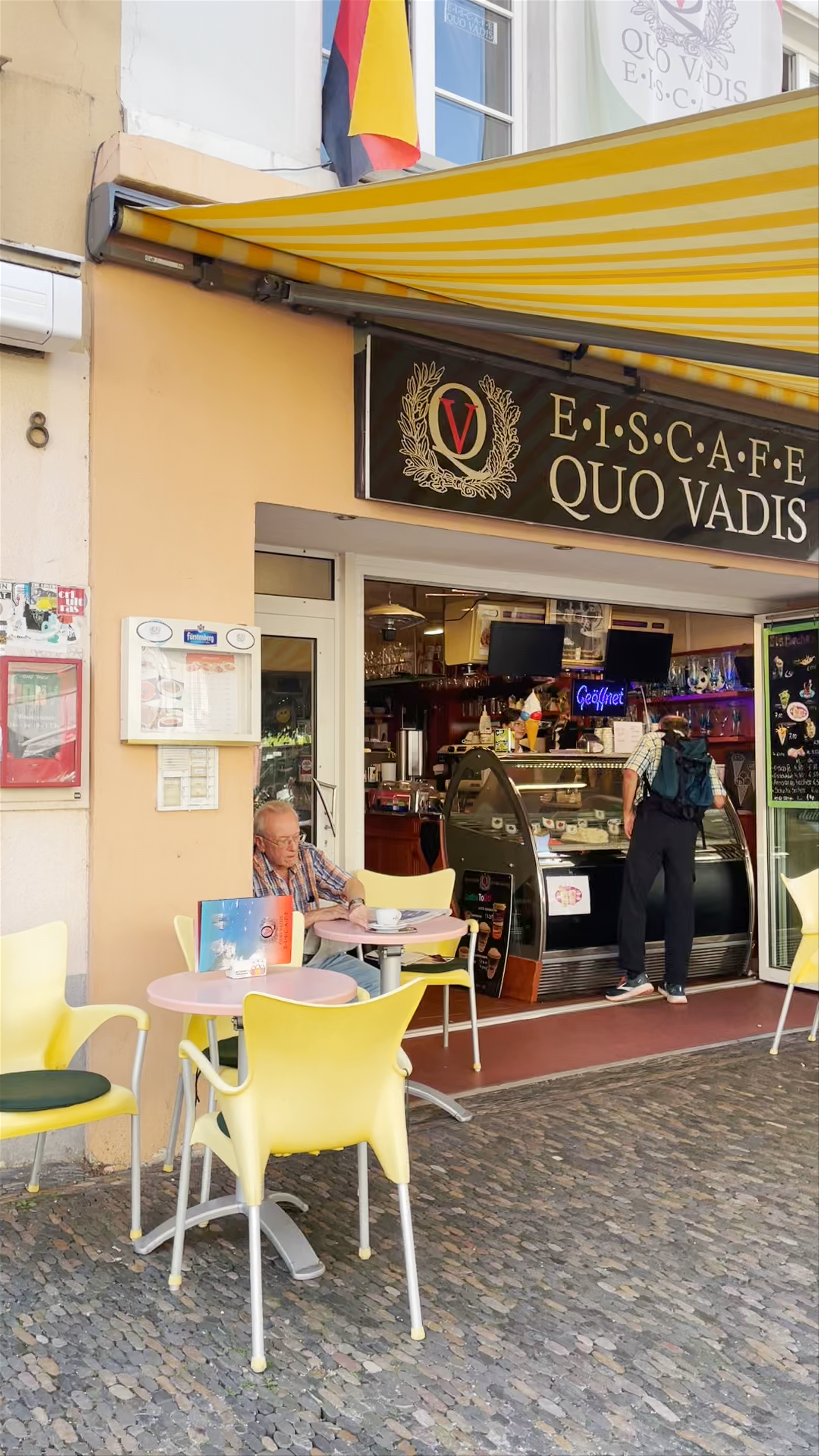 Eiscafé Quo Vadis: Charming Ice Cream Café in Freiburg