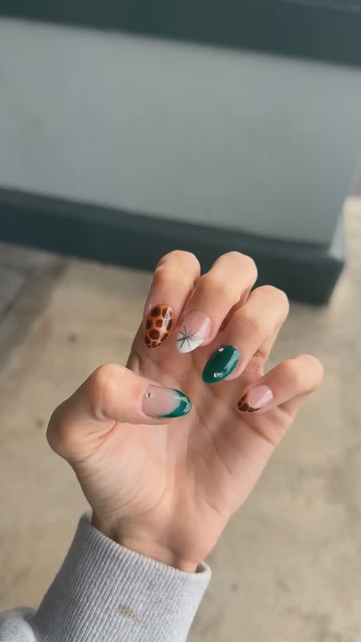 Instyle Nails - Nail Salons Near Me - Honolulu, Hawaii