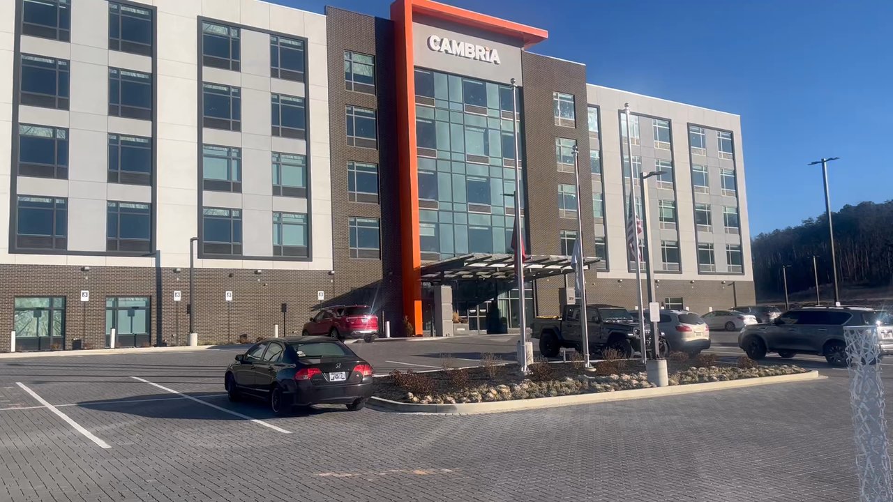 Cambria Hotel Pigeon Forge - Hotels Near Me - Pigeon Forge, Tennessee