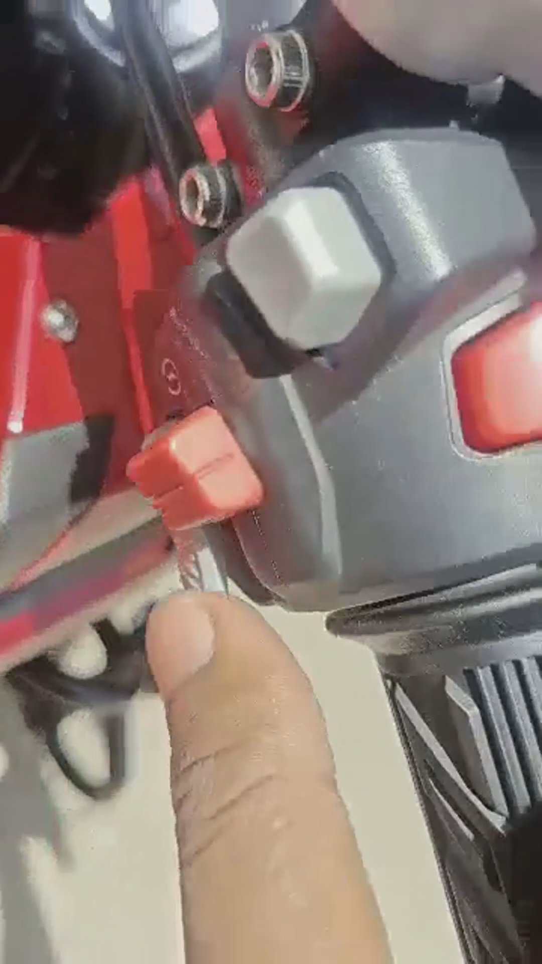 Walk-around video thumbnail