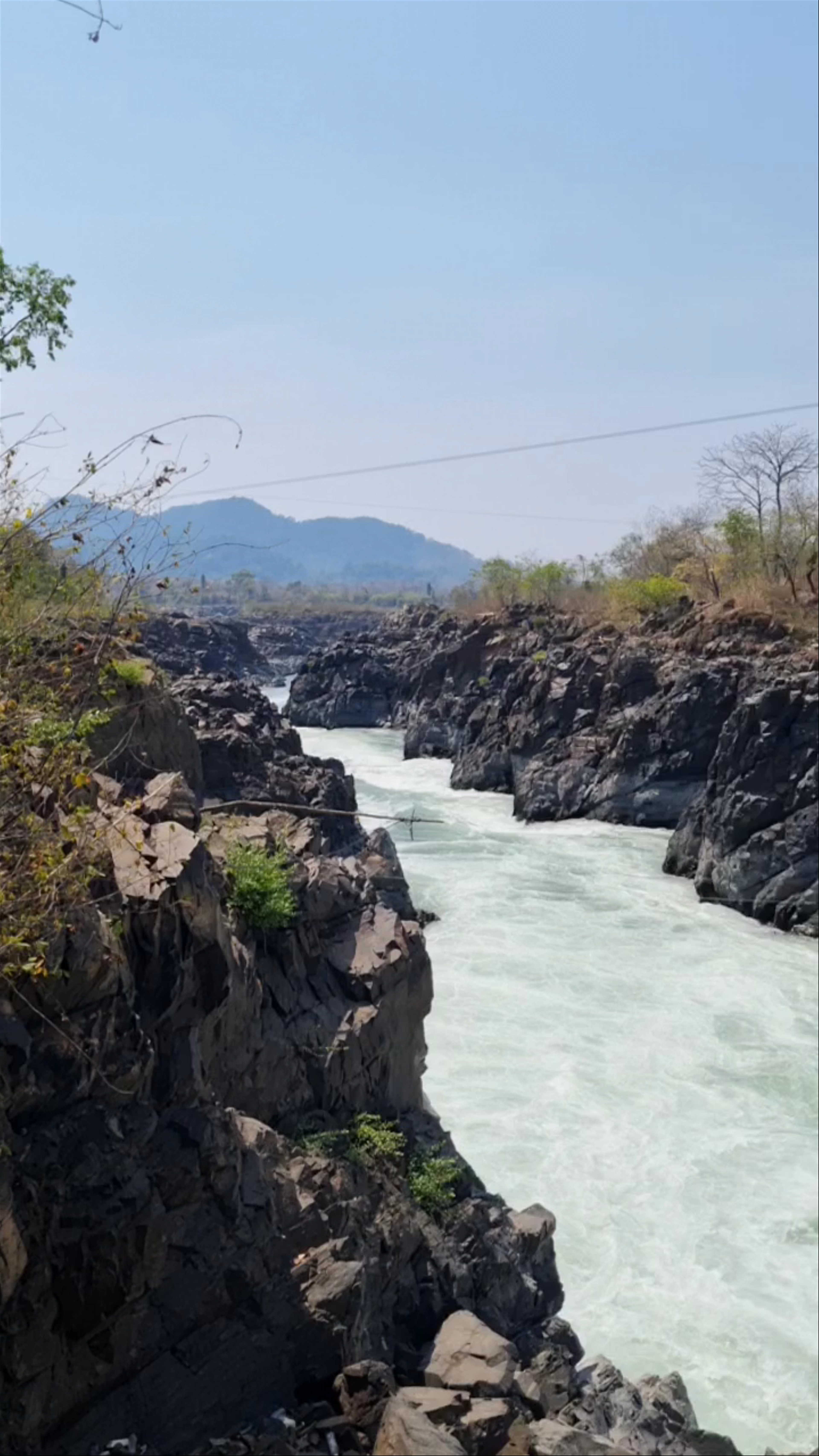 Li Phi Somphamit Waterfalls
