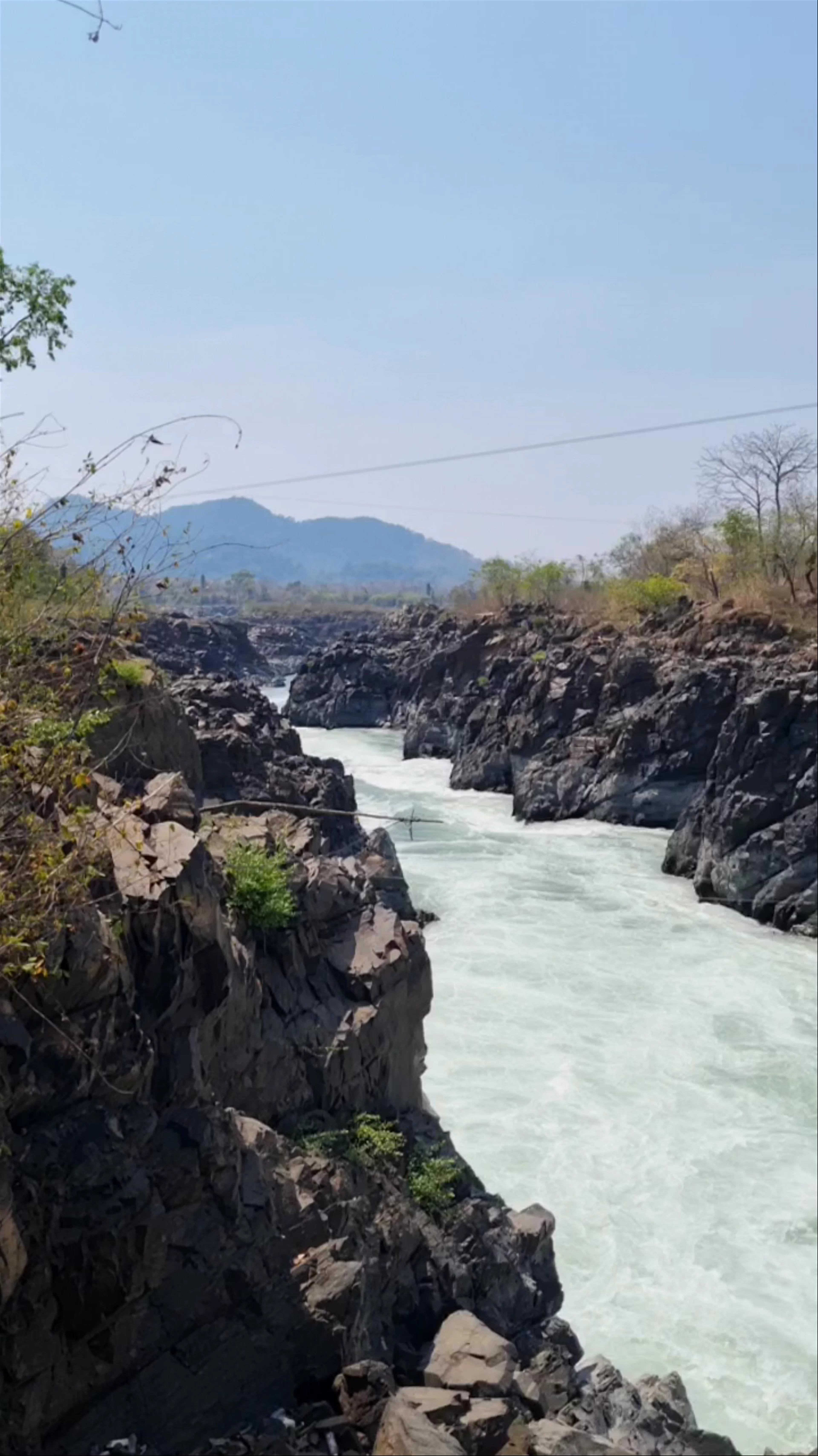 Li Phi Somphamit Waterfalls