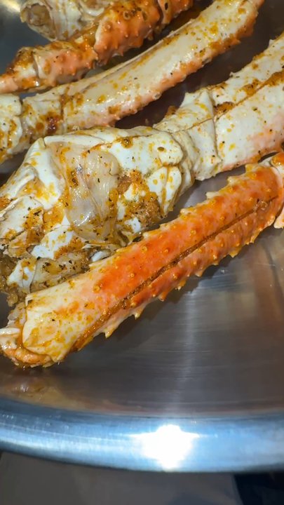 Big Ez Seafood & Oyster - Best crab eating experience I've ever had - Seafood Near Me - Arlington, Texas
