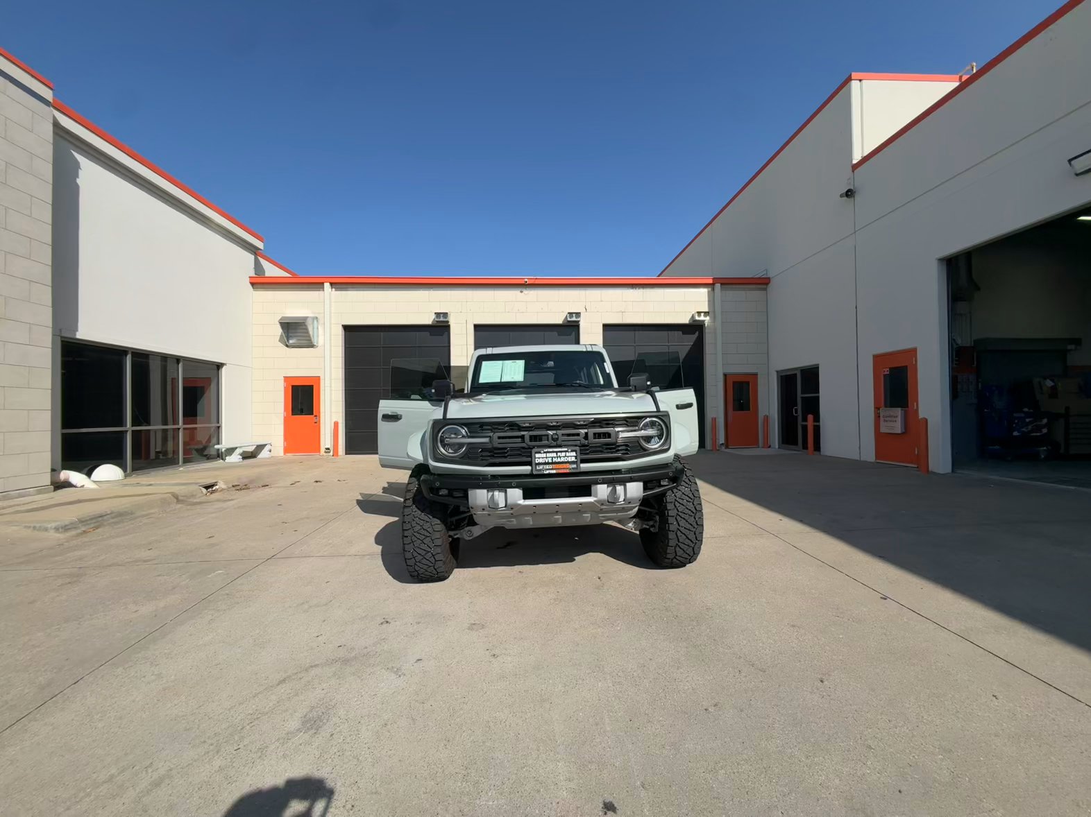 Lifted Trucks - #TX10870A - 2024 Ford Bronco Raptor