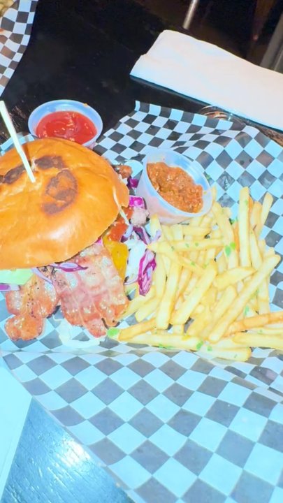 The Black Rabbit - Fried Chicken Sando and Wild West Burger N Fries - Gastropubs Near Me - Stockton, California