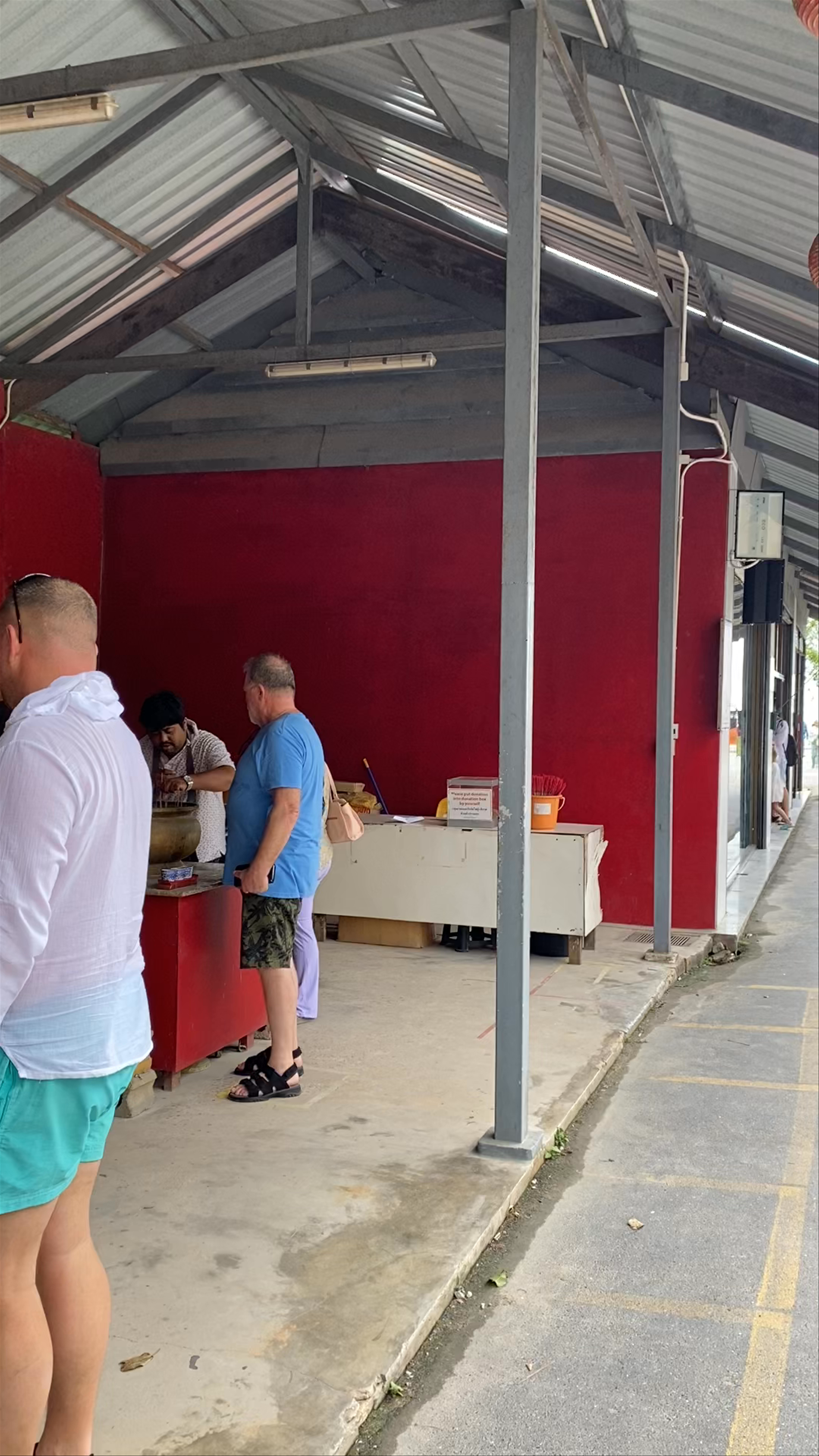 Phra Buddha Dhammakaya Thep Mongkol