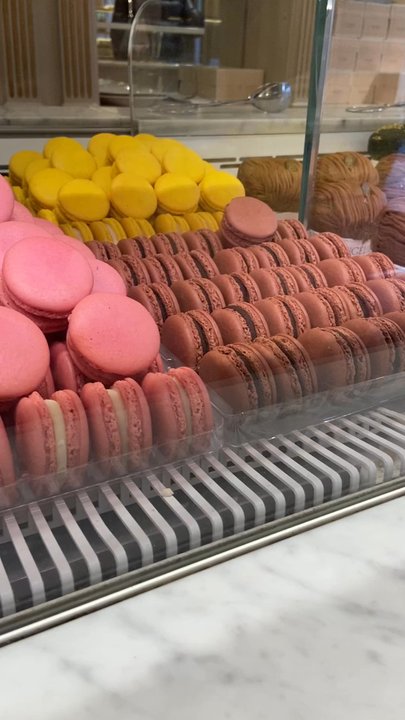 Angelina - Variety of goodies - Patisserie/Cake Shop Near Me - Paris, 75