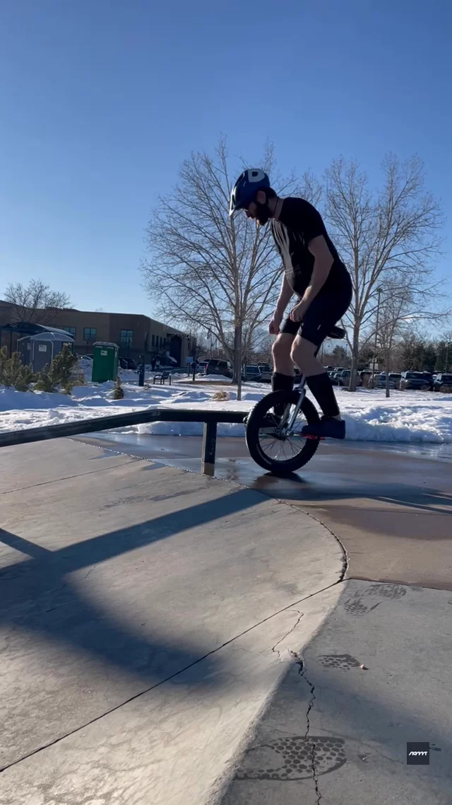 riu submission: rail ride
