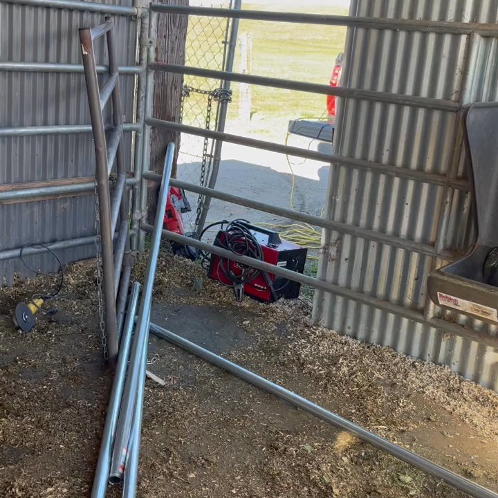 RM7 Gate Activation - We work to disimg new swing gate - Fences & Gates Near Me - Oakland, California