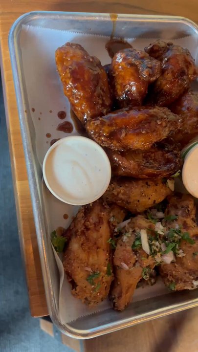 Brewport Tap House - Soggy wings and undercooked pretzel - Bars Near Me - El Segundo, California