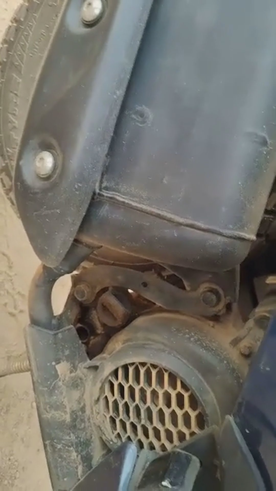 Walk-around video thumbnail