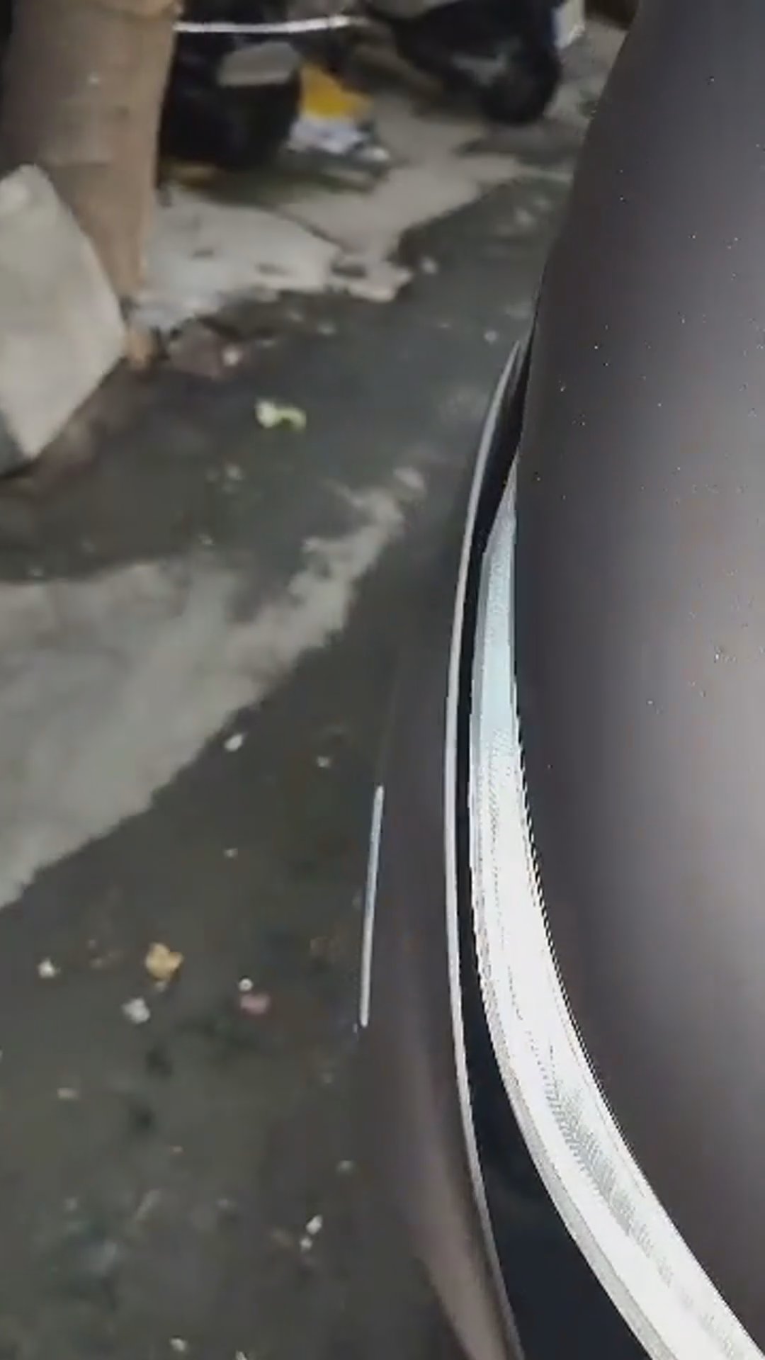 Walk-around video thumbnail