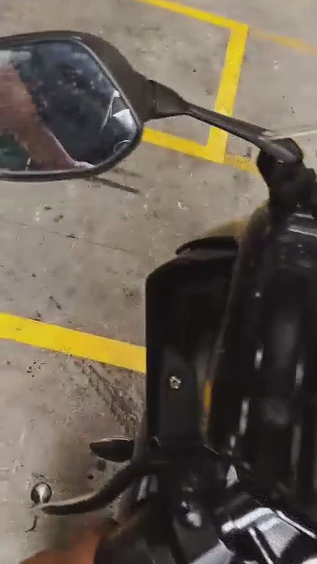 Walk-around video thumbnail