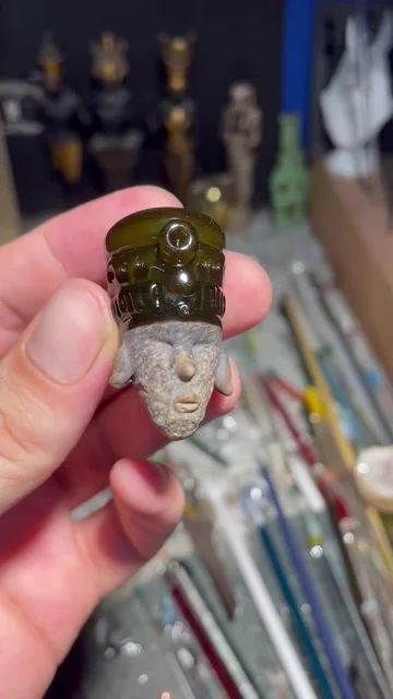 Preview pic of Stone pharoah head pendy