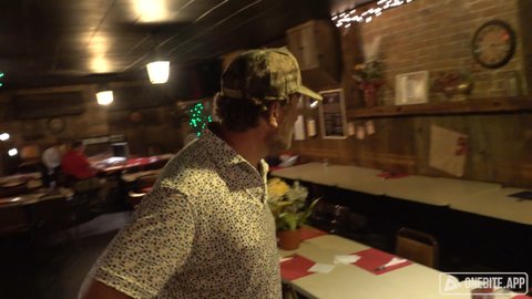 Plank's Cafe & Pizzeria