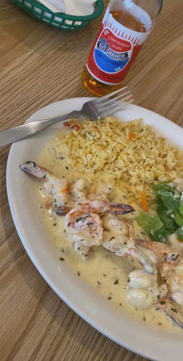 La Union Restaurant - Bomb.com - Mexican Near Me - Arlington, Virginia