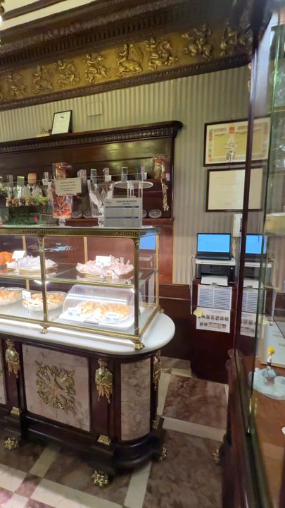 El Riojano - Bakeries Near Me - Madrid, M