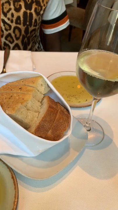 Ristorante TOSCA - Welcome bread and pinot - Italian Near Me - Washington, DC, District of Columbia