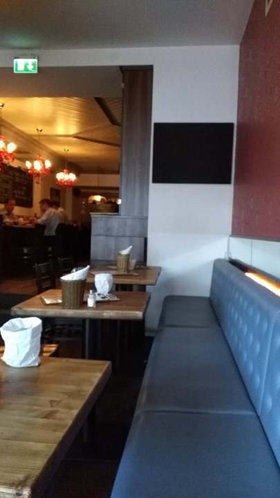 Charlie P's - Inside. - Irish Pub Near Me - Vienna, 9