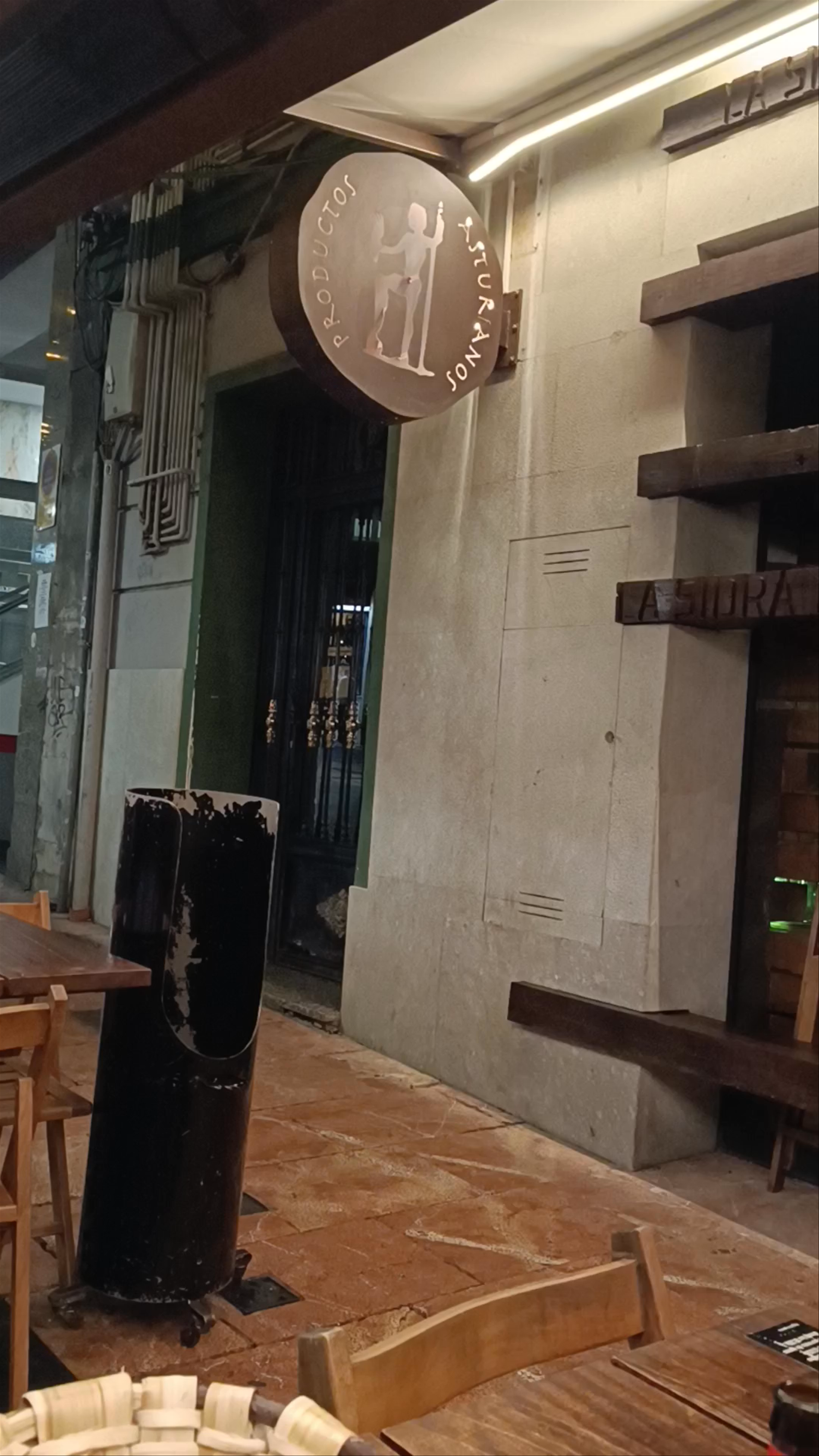 Sidrería Tierra Astur Parrilla: Authentic Asturian Flavors in Oviedo