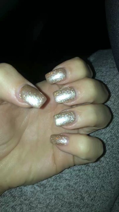 Pretty Nails - The prettiest holiday nails I ever did see - Nail Salons Near Me - Escondido, California
