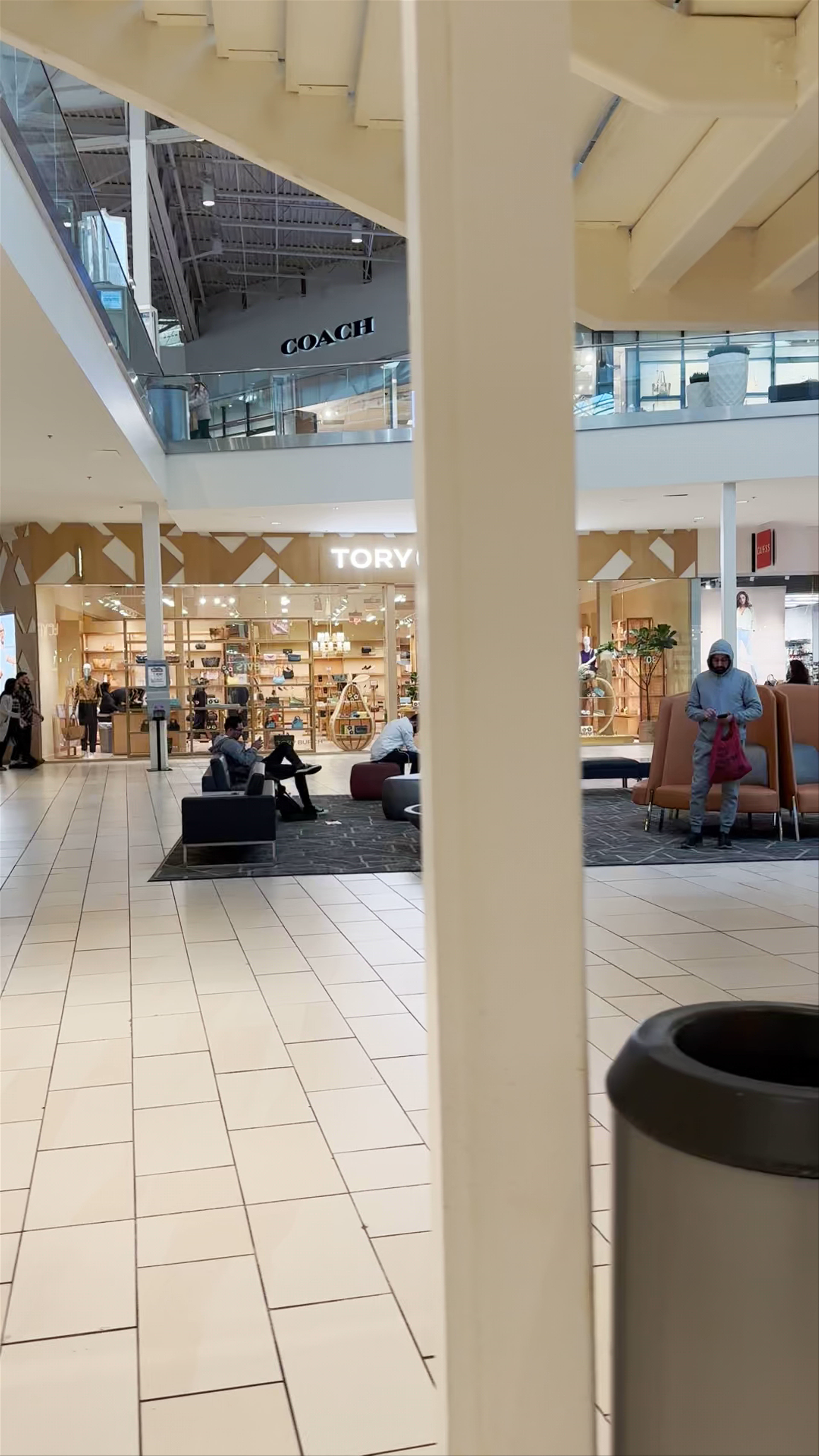 Jersey Gardens Mall Bus Station to Port Authority