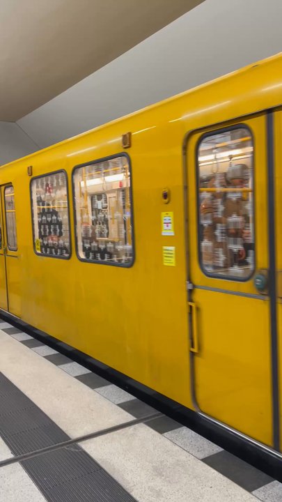 Bahnhof Berlin Brandenburger Tor - U5 - Train Stations Near Me - Berlin, BE