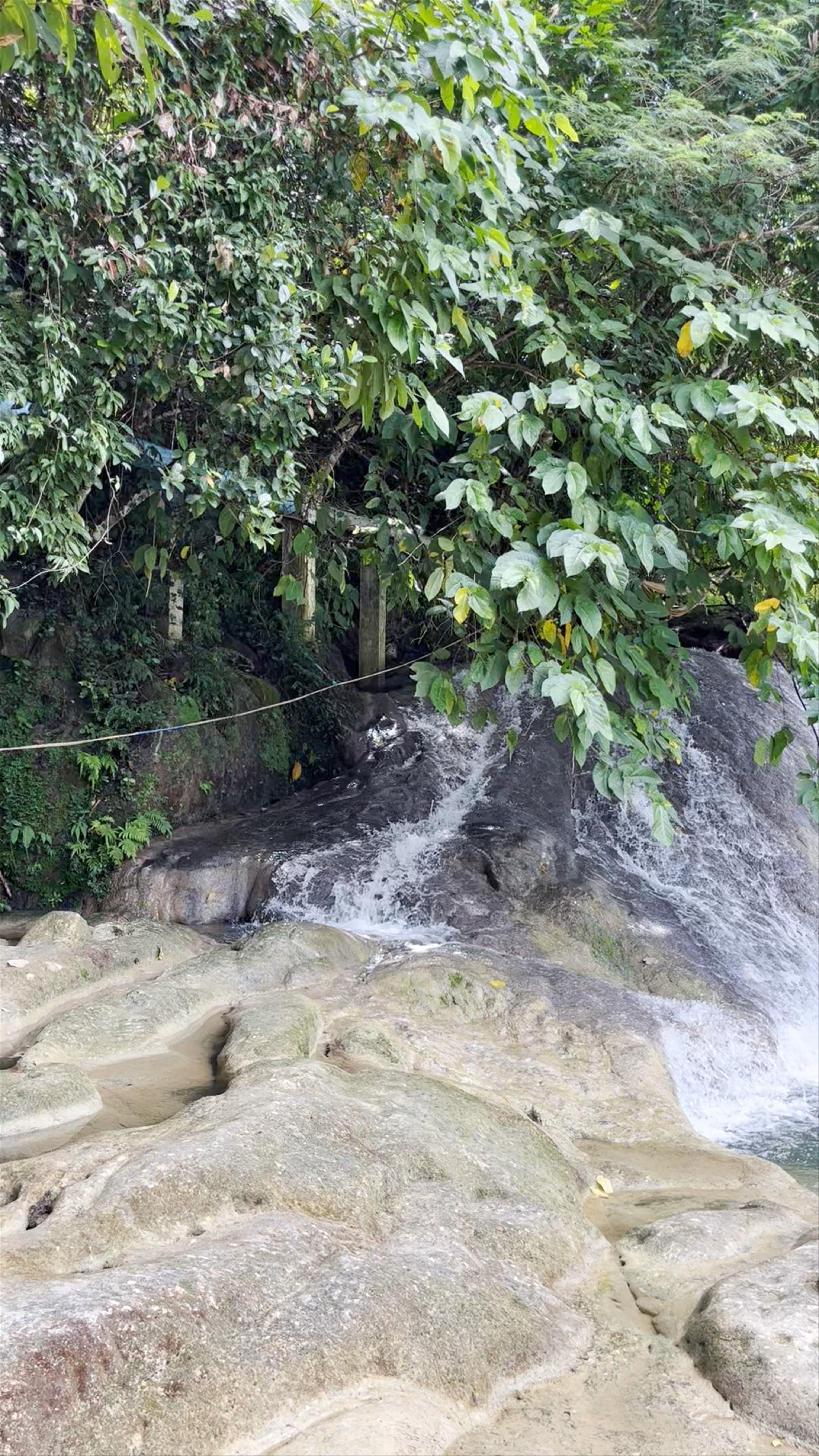 Pangas Falls