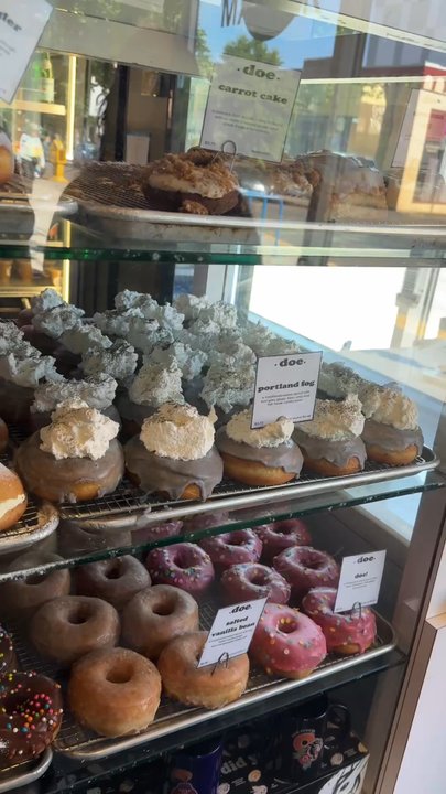 Doe Donuts - Donuts Near Me - Portland, Oregon