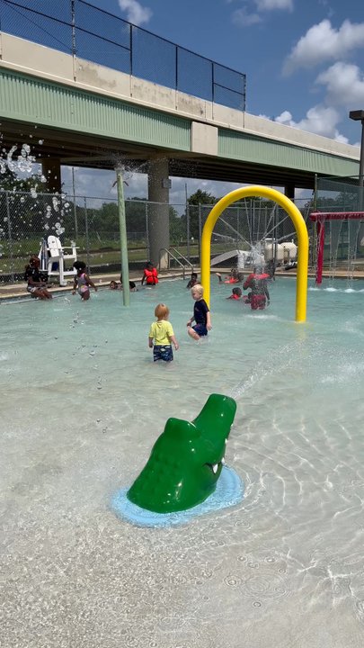 Cecil T. Hunter Pool - Kiddie pool - Swimming Pools Near Me - Pensacola, Florida