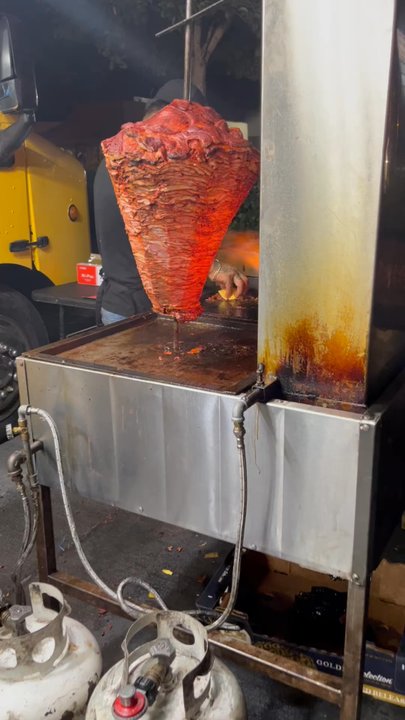 Tacos El Pollo - That's hot. - Food Trucks Near Me - Pasadena, California